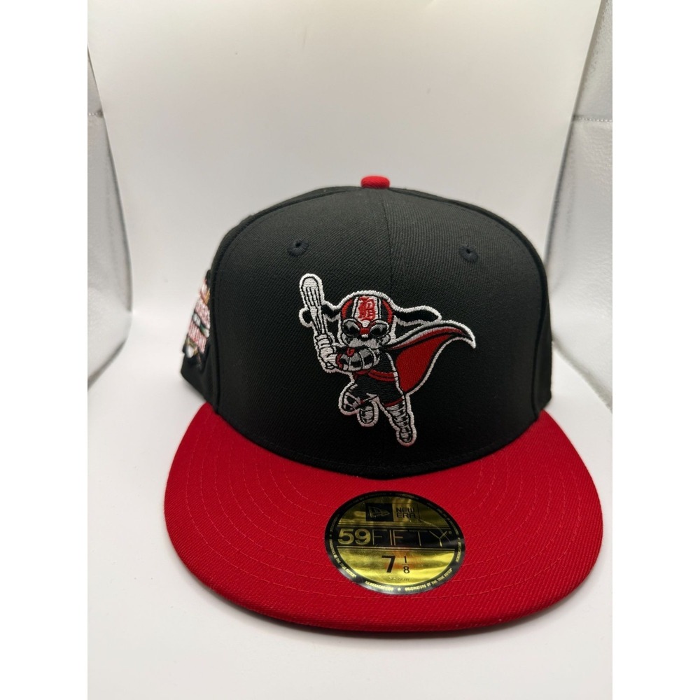 New Era 59Fifty Marvel Defenders Of The Diamond Fitted Cap‎ Size 7 1/8 Black/Red